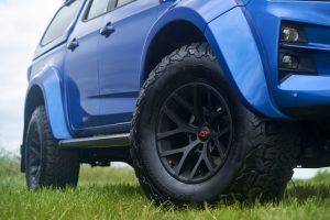 Isuzu D-Max Arctic Trucks AT35 Accessorised